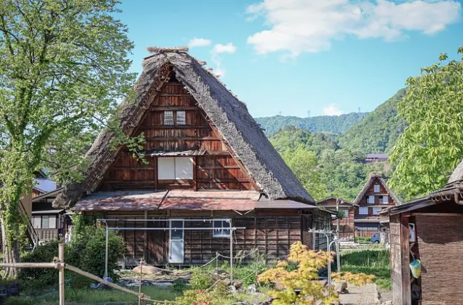 Shirakawa-go Private Day Trip from Takayama with Local Guide