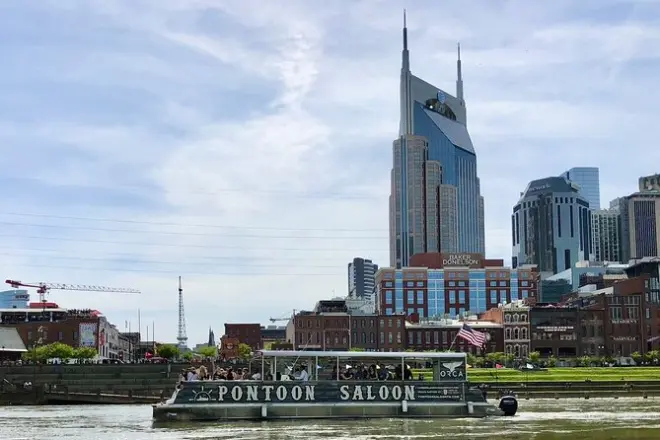 Crucero fiesta por el río Cumberland en Nashville