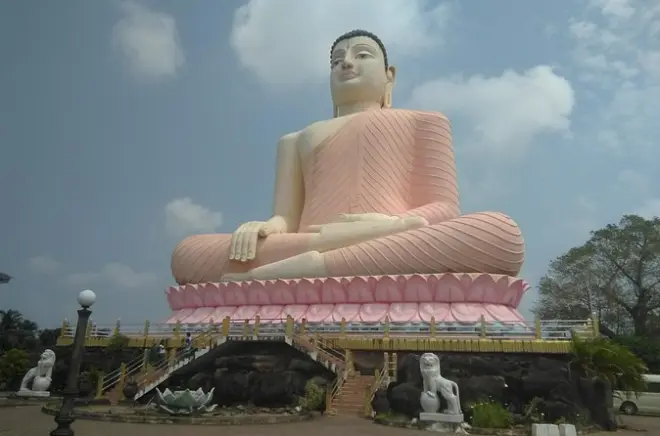 Private Day Tour Southern Sri Lanka: Bentota, Galle & Madu River
