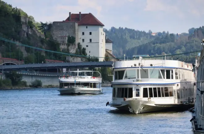 Privater Transfer von Vilshofen nach Prag mit 2 Stunden Sightseeing