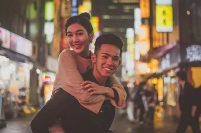 Fotos em Shinjuku com fotógrafo profissional por 30 a 90 minutos