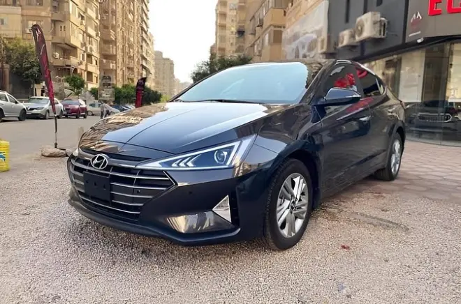Privatwagen mit Fahrer in Kairo & Gizeh: Touren mit Einheimischem