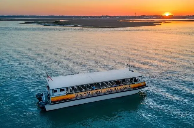Coucher de soleil à Murrells Inlet : Une heure sur l'eau