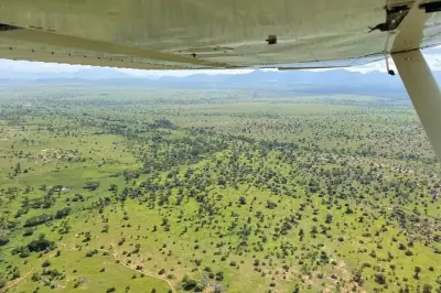 Queen Elizabeth Nationalpark Tagesausflug: Privater Charterflug
