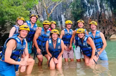 Tirolesa em Dong Hoi: Caverna Paradise, caverna Dark e fazenda
