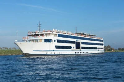 Crociera completa sul nilo con soggiorno, pasti, biglietti e visite guidate. visita la valle dei re, il tempio di hatshepsut e il tempio di horus a edfu. tutto incluso.