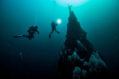 Join a padi deep diver course in fujairah. learn deep diving skills, gas management, and safety with expert instructors. includes equipment, lunch, and dives.