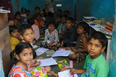 Experience a guided dharavi slum tour with hotel pickup, local insights, and refreshments. walk through mumbai’s vibrant community life. book now.