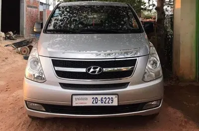 Privattaxi Phnom Penh–Siem Reap mit Abholung im Hotel inklusive