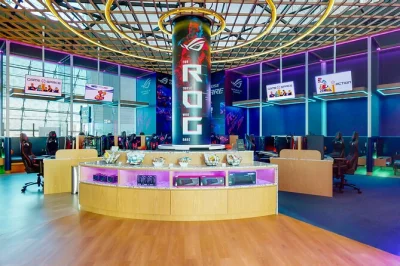 Découvrez le game space à l'aéroport de dubai : plus de 40 stations de jeux ps5, pc et vr. pass 60 minutes, ouvert 24h/24. réservez vite pour votre escale !