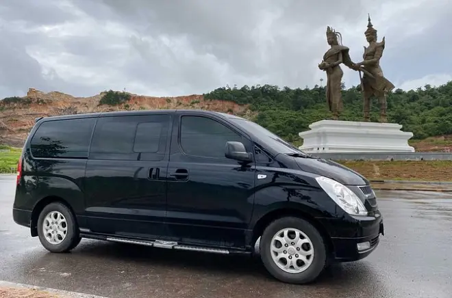 Battambang to Sihanoukville Transfer: Private Car or Minivan
