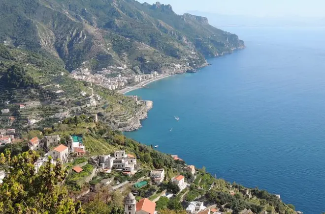 Private Transfer Amalfi Coast to Rome: Mercedes pickup included