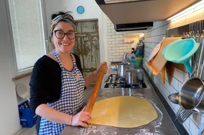 Atelier pâtes à Ravenne : Cuisinez et dégustez avec une locale