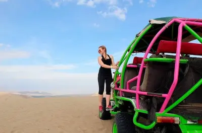 Passeio de buggy em Huacachina: Buggy e sandboard nas dunas