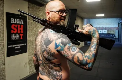 Indoor-Schießstand in Riga: Echte Waffen, verschiedene Pakete