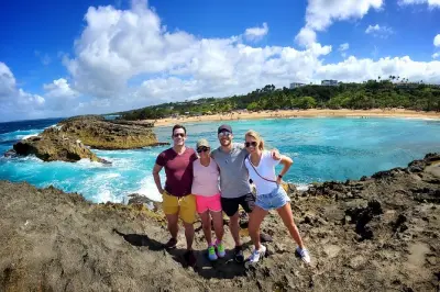 Cascades et plage en randonnée privée depuis San Juan