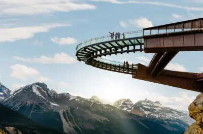 Icefields Parkway: Lagos, glaciar y paseo en Columbia Icefield Skywalk