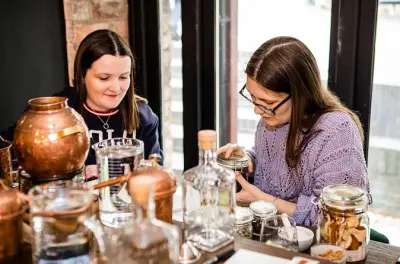Eigener Gin bei York Distillery: Gin School Kurs