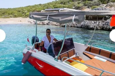 Private Schnellboot-Tour Bodrum: Abgelegene Buchten & Schnorcheln