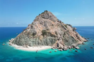 Île Suluada depuis Antalya : Baignade dans eaux turquoise éclatantes