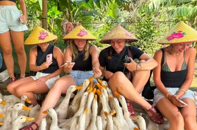 Paradise & Phong Nha Cave Tour with Farm Activities