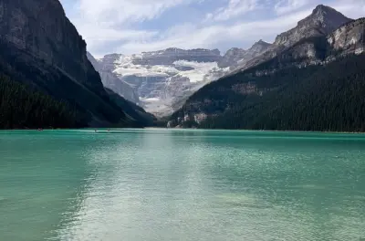 Lake Louise & Moraine Lake Sonnenaufgangstour mit frühem Zugang