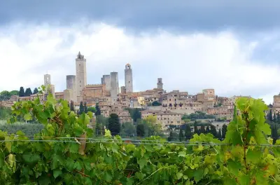 De Siena a Florencia con paradas en San Gimignano, Chianti y Monteriggioni