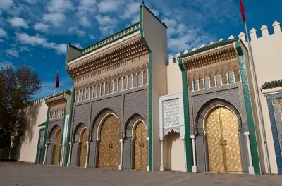 De Casablanca à Fès en voiture privée, trajet de 3 heures