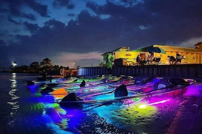 Kayak a Navarre Beach: Kayak con fondo trasparente illuminati