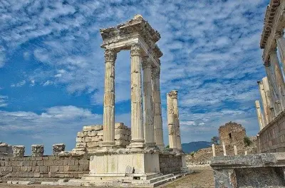 Pergamo da Izmir: Città greca antica e Asclepion