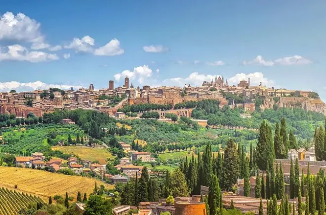 Siena a Roma: Montepulciano e Orvieto con guida privata