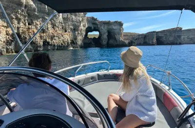 Privater Bootsausflug von Xlendi Bay zur Blauen Lagune von Comino