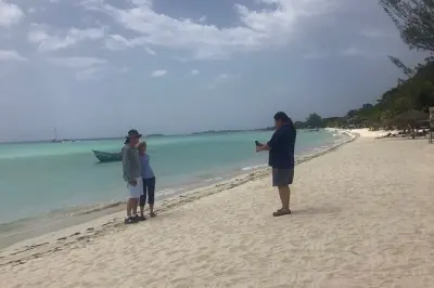 Private Tagestour Negril: Rick's Café und lokale Gemeinden
