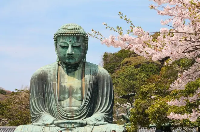 Kamakura & Enoshima Wanderung: Großer Buddha und Küstenhöhlen