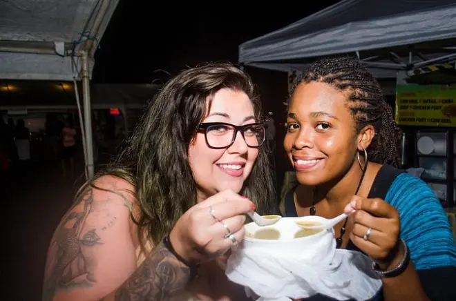 Tour serale di street food a Trinidad da Queen's Park ad Ariapita