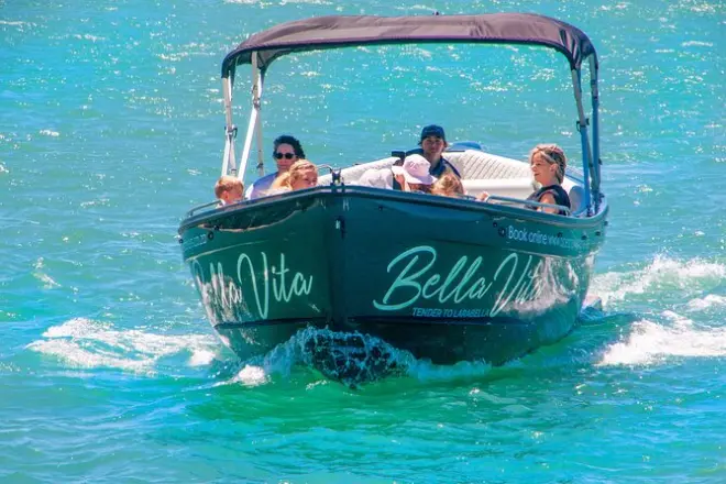 Knysna lagoon cruise: Bella Vita Champagne Lounger to the Heads