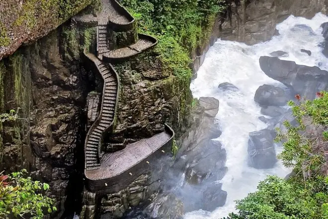 Route der 8 Wasserfälle in Baños: Wanderungen, Ziplines und Kultur