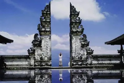 Templo Lempuyang com passeio ao Palácio das Águas Tirta Gangga