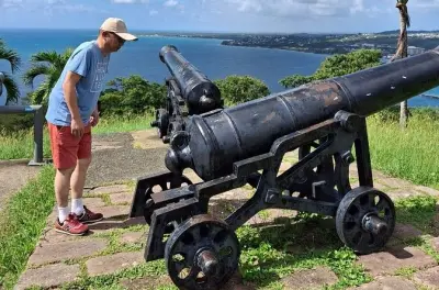 Tour dei punti salienti di Tobago: Fort King George e Store Bay