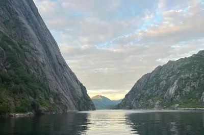 Cruzeiro Trollfjord com safari de águias em Lofoten