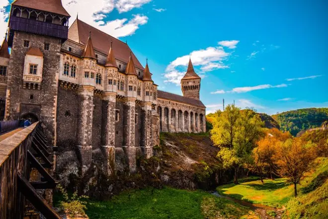 Corvin Schloss & Deva Festung Tagesausflug mit privatem Fahrzeug