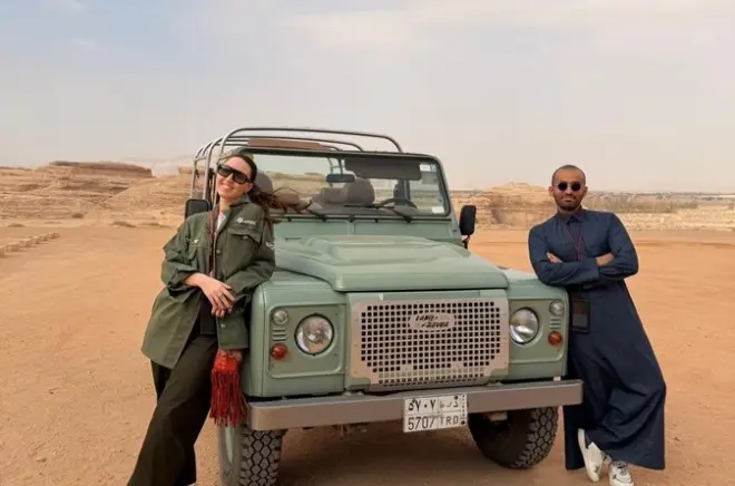 AlUla Halbtagestour: Hegra, Maraya & Altstadt