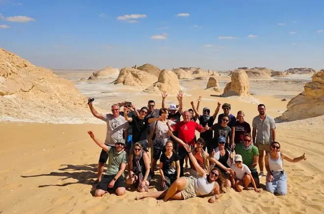 Deserto Branco 2 Dias: Safari Privado 4x4 saindo do Cairo