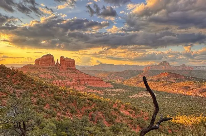 Sendero catwalk en Castle Rock: Estrecho borde con vistas 360°