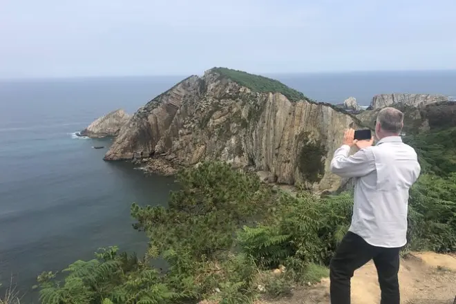 Oviedo day tour: Cudillero, Vidio Cape & Luarca with guide