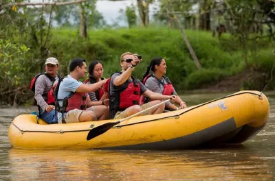 Safari no rio Corobicí e cachoeira Llanos de Cortés