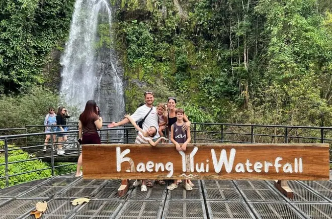 Vang Vieng Full Day Tour: Waterfall, Cave & Blue Lagoon 3