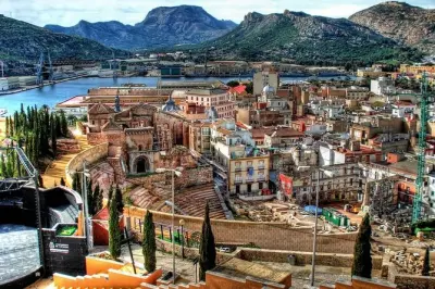 Excursión privada en Cartagena: Teatro romano y muralla púnica