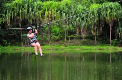 Hua Hin Zipline und Kletterpark: Über 25 Hindernisstationen