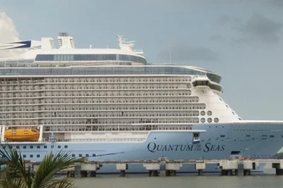 Private kuala lumpur city tour from port klang. visit batu caves, petronas towers & more. flexible timing, private driver, return before ship departs.